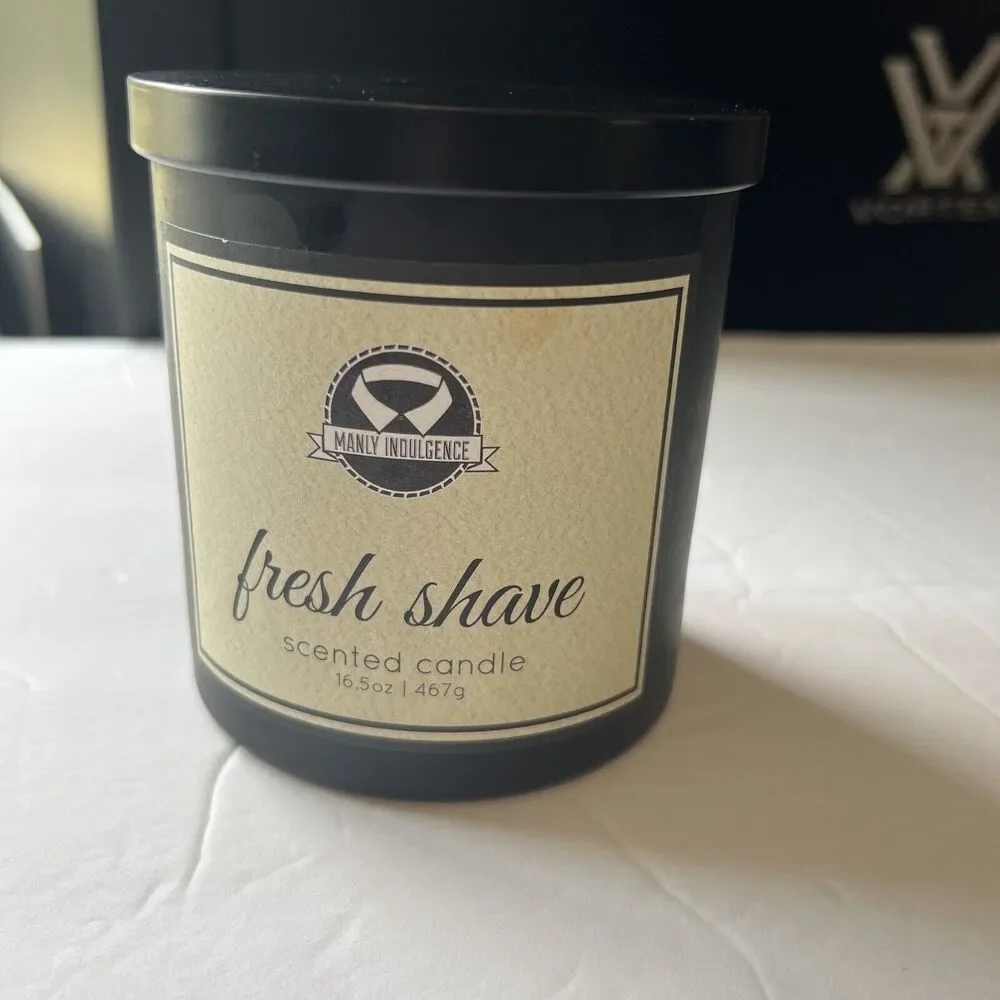Manly Indulgence SUIT and TIE Scented Candle 16.5 oz New